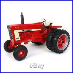 International Harvester IH 1566 1/8 Sscale Wide Front with Duals ZSM 1603