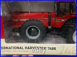 International Harvester IH 7488 4WD Tractor 2+2 Duals on Rear 116 PRESTIGE Ertl
