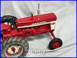 International Harvester IH Farmall 560 Tractor CUSTOM Wide FRONT 116 Ertl