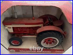 International Harvester IH Farmall 560 Tractor CUSTOM Wide FRONT 116 Ertl Inbox