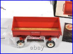 International Harvester McCormick Flare Box Wagon, Precision Series 1/16 New