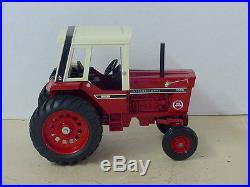International Harvester, Red Power 1586 Tractor, 1/16, Die Cast