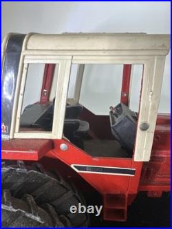 International Harvester Tractor 1586, With Original Stickers