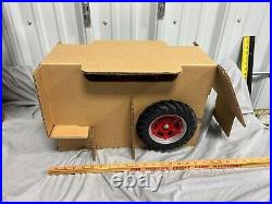 International IH Farmall M Narrow Front 18 Scale Tractor NIB HUGE No Fenders International IH Farmall M Narrow Front 18 Scale Tractor NIB HUGE No Fenders