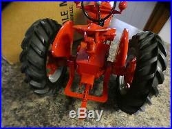 International M Tractor-1/8 scale Scale Models