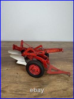 International McCormick 2 Bottom Plow 1950s Rubber Tail Weel NICE Vintage Carter