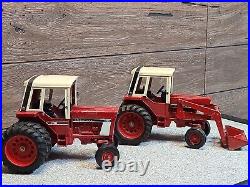 Livescale International harvester IH tractors w loader. Agriculture, farming