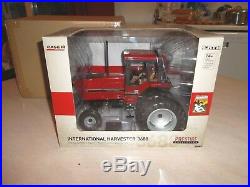 Mint Ertl 1/16 Prestige Edition International Harvester 3688 Tractor w. 2 Boxes