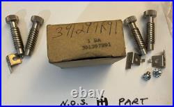 NOS IH International Part 391297R91 Brake Adjuster Kit, 706 756 856. Incomplete