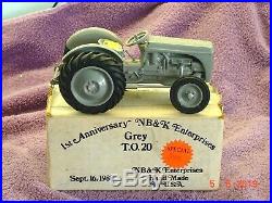 Nb&k Enterprises Grey T. O. 20 Tractor, 1/16, Die-cast