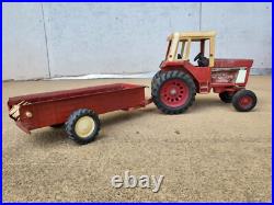ORIGINAL UN-RESTORED ERTL 1586 International Harvester Tractor & Trailer Set