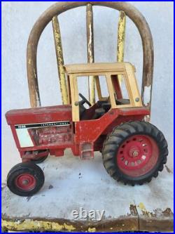 ORIGINAL UN-RESTORED ERTL 1586 International Harvester Tractor & Trailer Set