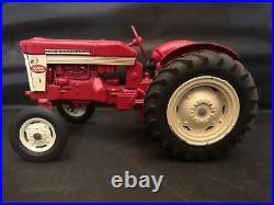 Original 1958 Ertl International 240 Utility tractor Fast Hitch 1/16 Scale