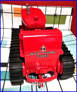 Product Miniature Co IH International TD-24 Crawler Toy Tractor Rubber Tracks