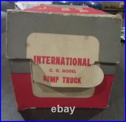 Product Miniature International Harvester Cab Over Engine Dump Truck 1/16 MIB
