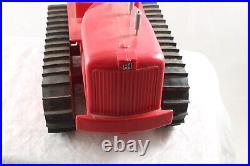 Product Miniature International Harvester Diesel TD-24 Crawler Toy Tractor 1948