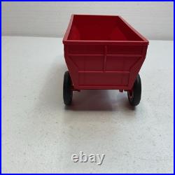 Product Miniature International Harvester McCormick Deering Tractor Trailer 247