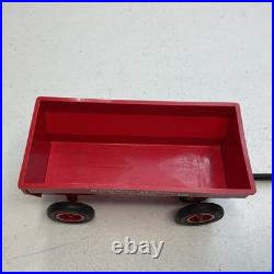 Product Miniature International Harvester McCormick Deering Tractor Trailer 247