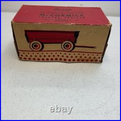 Product Miniature International Harvester McCormick Deering Tractor Trailer 247