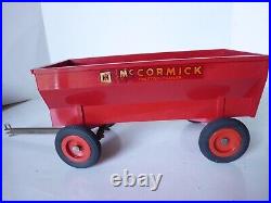 Product Miniatures Corp #247 Tru-Miniatures IH McCormick tractor Trailer with Box