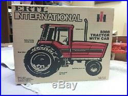 RARE Vintage ERTL International 5088 Cab Tractor 1/16 Scale #468 NIB