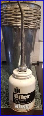 RARE! Vintage IH International Harvester USA, 5 OZ Oiler Oil Factory Tractor Can