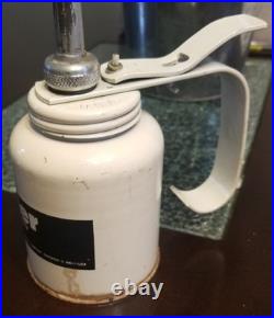 RARE! Vintage IH International Harvester USA, 5 OZ Oiler Oil Factory Tractor Can