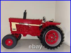 Scale Models 1/8 International Harvester Farmall 1466 Farm Tractor Made in USA