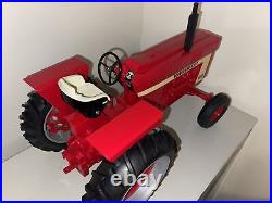 Scale Models 1/8 International Harvester Farmall 1466 Farm Tractor Made in USA