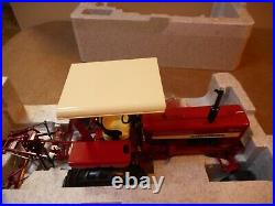 SpecCast 1/16 International Harvester 544 and sickle mower