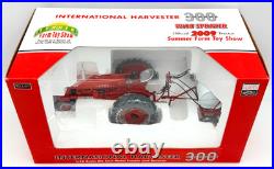 SpecCast Farmall 300 with Sprayer 2009 Summer Toy Show 116 Scale