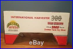 SpecCast International Harvester 300 Tractor & Sprayer 2009 Summer Farm Toy Show