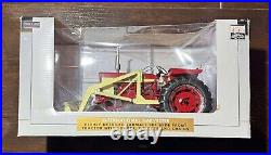 SpecCast International Harvester Farmall 504 Wide Front Tractor 116 Die-Cast SpecCast International Harvester Farmall 504 Wide Front Tractor 116 Die-Cast