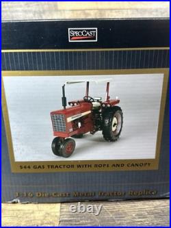Spec Cast 1/16 International Harvester Tractor 544 Narrow Front IOWA FFA 2012