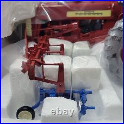 Speccast 2008 1/16 scale International Harvester farmal 450 gas with455 cultivator
