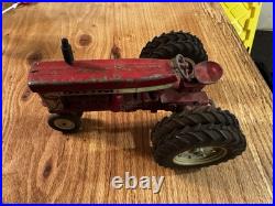 VINTAGE FARMALL 560 TRACTOR Duel Wheel 1/16th Metal Rims 1958 USA Made
