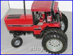 VINTAGE International IH 5288 Toy Tractor 1/16 NIB w Cab and Duals KANSAS CITY