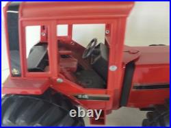 VTG 1/16 Ertl International Harvester 7488 Toy Tractor IH Farmall Diecast