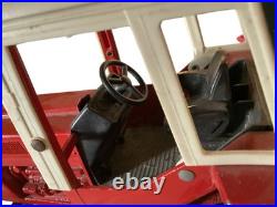 VTG ERTL International Harvester 1586 Tractor Hay Wagon Tractor Cab Disc Plow