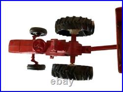 VTG ERTL International Harvester 1586 Tractor Hay Wagon Tractor Cab Disc Plow