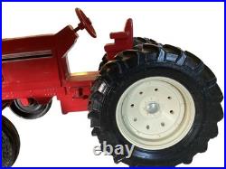 VTG ERTL International Harvester 1586 Tractor Hay Wagon Tractor Cab Disc Plow