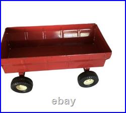 VTG ERTL International Harvester 1586 Tractor Hay Wagon Tractor Cab Disc Plow