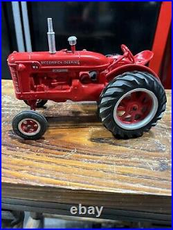 Very Rare McCormick Deering W-6 TRACTOR 1/16 WF Near Mint
