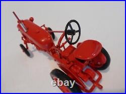 Vintage 1948 Design Fabricators 116th Scale 1947 Farmall Cub Tractor, Used