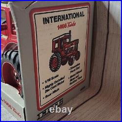 Vintage 1990 Ertl 1/16 scale International Harvester 1466 Turbo special edition