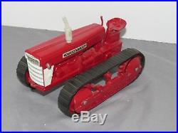 Vintage 1/16 International Harvester CUSTOM Crawler Tractor Farmall T-9 T-14