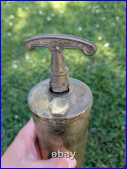 Vintage 1.5 Quart IH International Harvester Brass Fire Extinguisher 995 225 R1