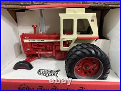 Vintage ERTL 1/16 International Harvester 1456 Original