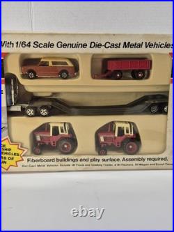 Vintage ERTL 1/64 International Harvester 1086 Dealership Play Set With Building