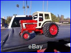Vintage ERTL IH International 1466 Cab Duals 1/16th Scale Farm Toy Tractor